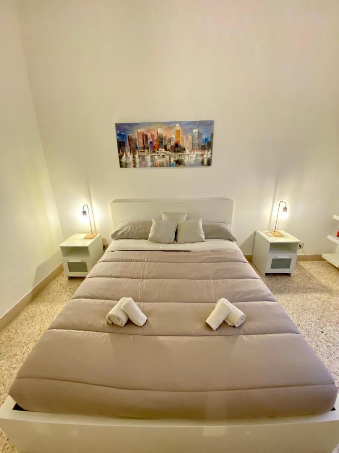 Urban Poet Retreat - Casa Di Vincenzo E Andrea 2 Apartment Palermo Bagian luar foto