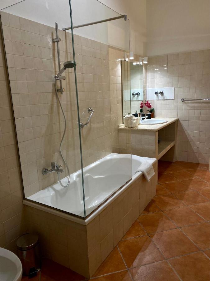 Urban Poet Retreat - Casa Di Vincenzo E Andrea 2 Apartment Palermo Bagian luar foto