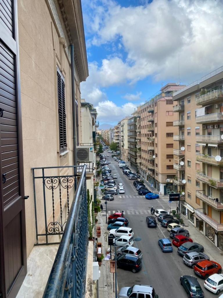 Urban Poet Retreat - Casa Di Vincenzo E Andrea 2 Apartment Palermo Bagian luar foto