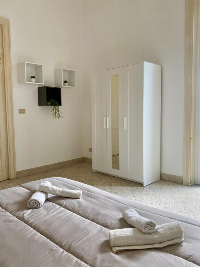 Urban Poet Retreat - Casa Di Vincenzo E Andrea 2 Apartment Palermo Bagian luar foto